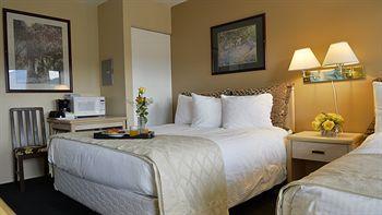 Maple Leaf Motel Inn Towne オソヨース エクステリア 写真